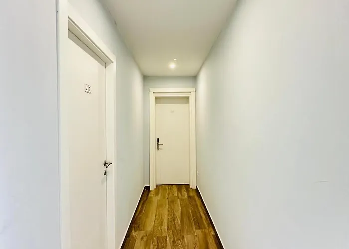 Venice Hub * Местре